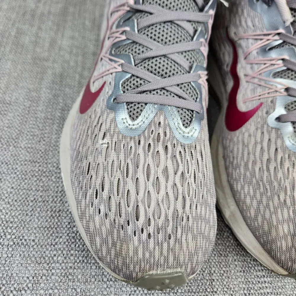 Nike women zoom
